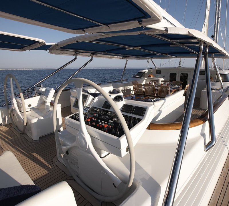 Yacht TENAZ, Pendennis | CHARTERWORLD Luxury Superyacht Charters